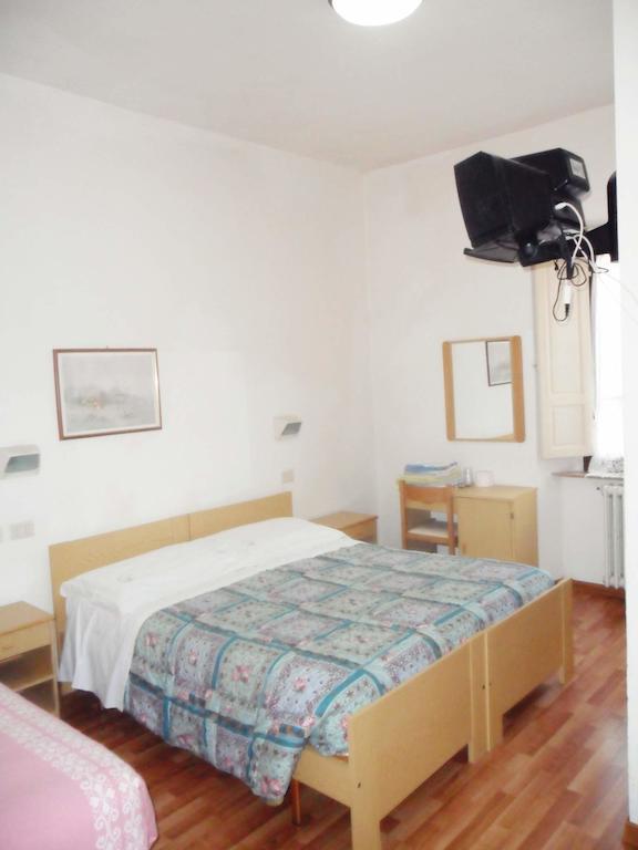 Albergo Giardino Badia Prataglia Habitación foto